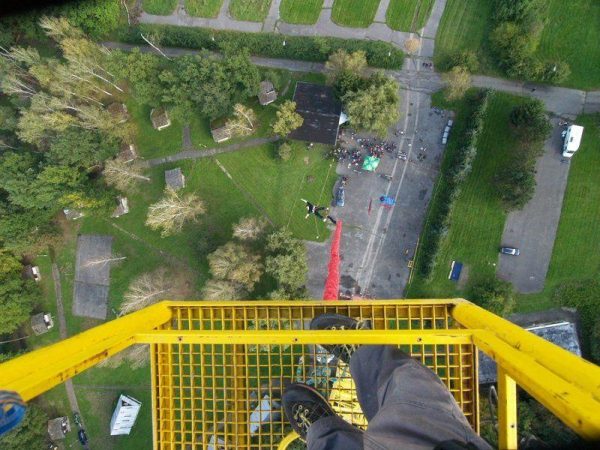 Bungee jumping z jeřábu ve dvou - Obrázek 2
