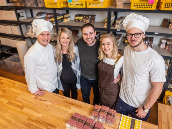 Domácí degustace čokolády s čokoládovnou Janek + krabice čokolád, pralinek a oříškového krému