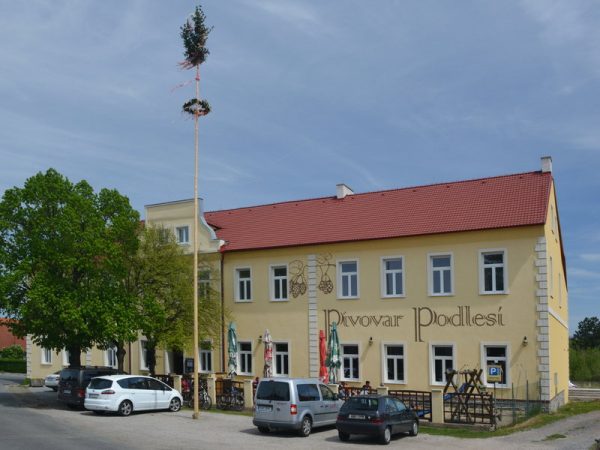 Domácí degustace piva s pivovarem Podlesí: Pivní speciály "pro ni a pro něj" + bedna 6 druhů piva - Obrázek 3