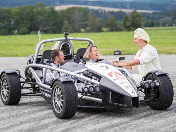 Jízda v Ariel Atom na okruhu - Obrázek 8
