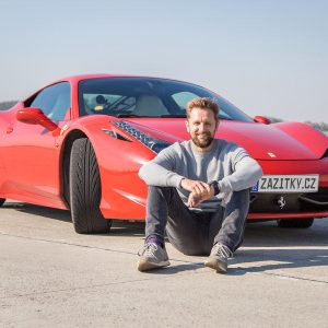 Jízda ve Ferrari 458 Italia + sprint na letišti