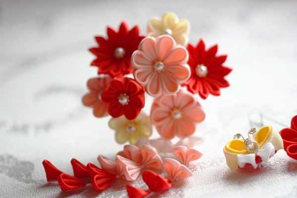 Kanzashi - textilní  kytičky