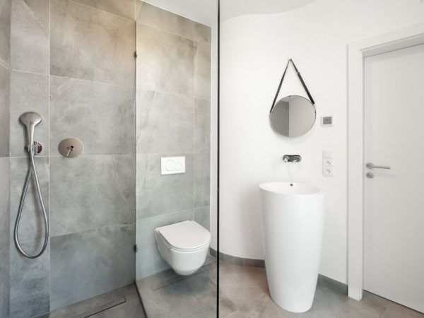 Moderní funkcionalistická vila se soukromým wellness jen pro vás - Obrázek 3